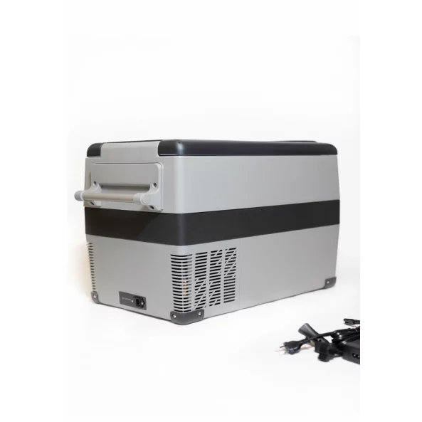 FRIGIDER AUTO CU COMPRESOR SMART COOLER CF45 , 12/24/220V, CU DISPLAY LCD SI BLUETOOTH, TRANSFORMATOR 220V INCLUS, TAXA VERDE INCLUSA