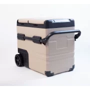 FRIGIDER AUTO CU COMPRESOR SMART COOLER, CU BLUETOOTH, ROȚI SI ZONA DUBLA DE RACIRE, CAPACITATE 55L, TRANSFORMATOR 220V INCLUS, TAXA VERDE INCLUSA