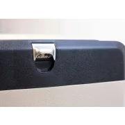 FRIGIDER AUTO CU COMPRESOR SMART COOLER, CU BLUETOOTH, ROȚI SI ZONA DUBLA DE RACIRE, CAPACITATE 55L, TRANSFORMATOR 220V INCLUS, TAXA VERDE INCLUSA