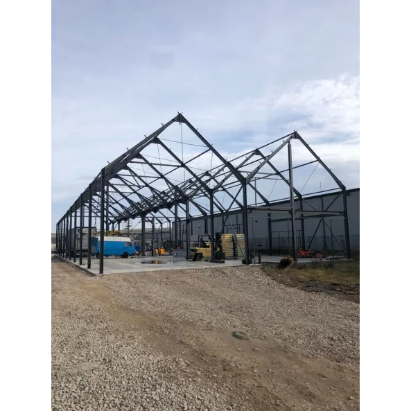 Hale metalice industriale / agricole din profile metalice zincate