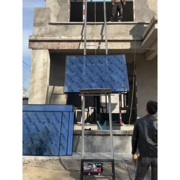 Lift electric cu carucior mobil si telecomanda pentru ridicare panouri solare fotovoltaice maxim 18 m