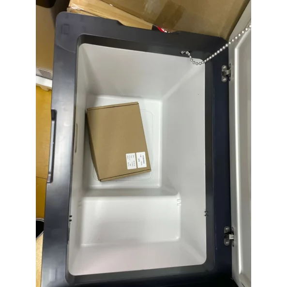 PRODUS RESIGILAT! FRIGIDER AUTO CU COMPRESOR SMART COOLER 40L , 12/24/220V, CU DISPLAY LCD SI BLUETOOTH